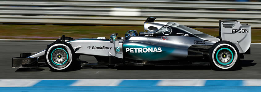 Colaboracion-de-EPSON-con-el-equipo-MERCEDES-AMG-PETRONAS